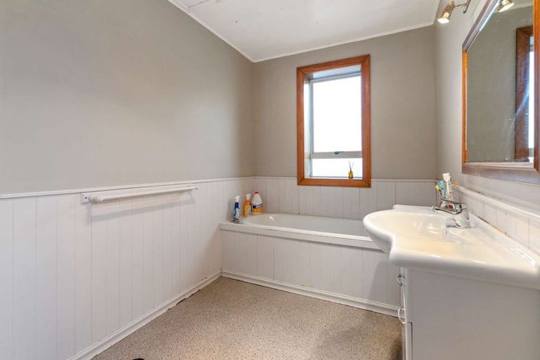 Photo of property in 61 Charles Street, Grasmere, Invercargill, 9810