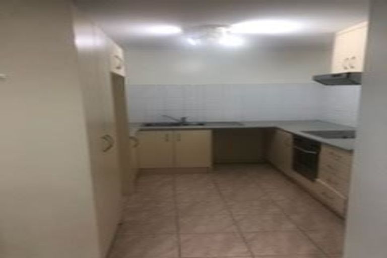 Photo of property in 10 De Havilland Drive, Goodwood Heights, Auckland, 2105