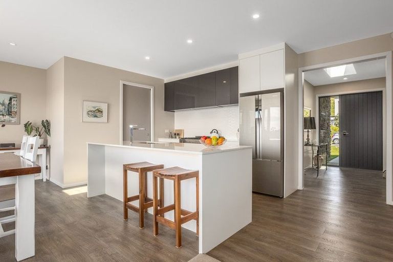 Photo of property in 20 Waitaria Terrace, Aotea, Porirua, 5024