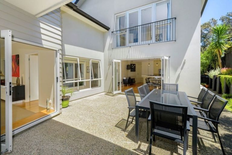 Photo of property in 30c Marine Parade, Mellons Bay, Auckland, 2014