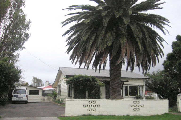 Photo of property in 6 York Street, Moera, Lower Hutt, 5010