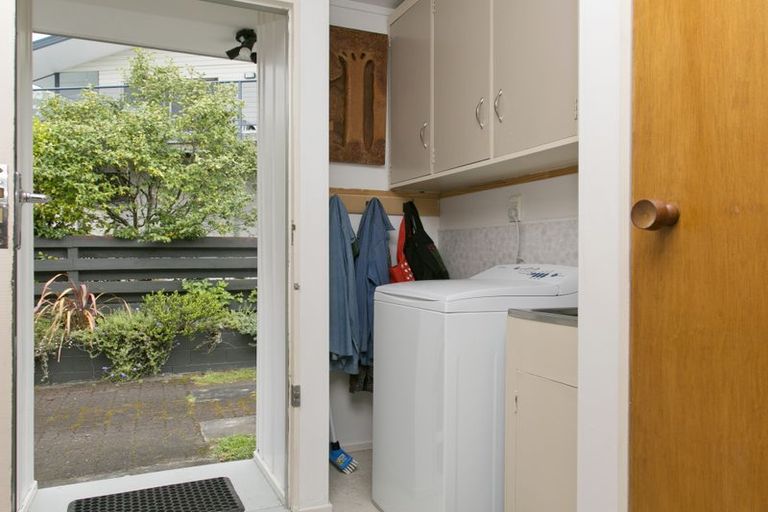 Photo of property in 2/15 Gladstone Grove, Richmond Heights, Taupo, 3330