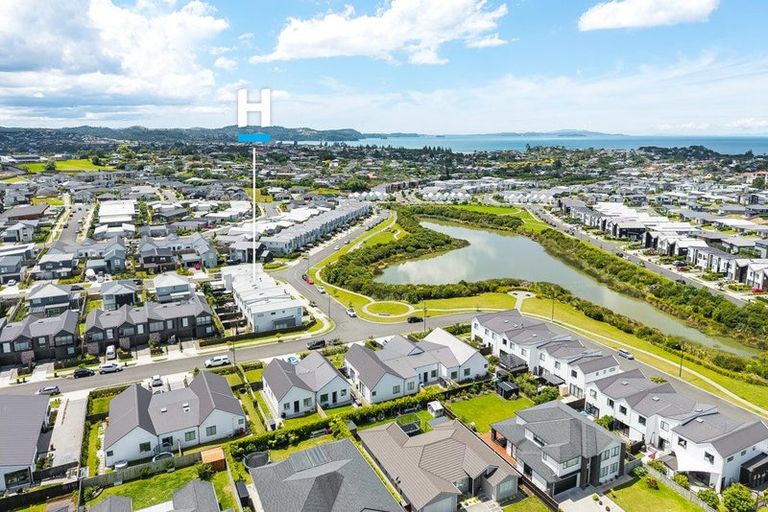 Photo of property in 7 Fairgray Lane, Red Beach, 0932