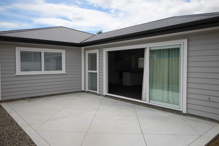 Photo of property in 13 Sutherland Crescent, Westbrook, Palmerston North, 4412