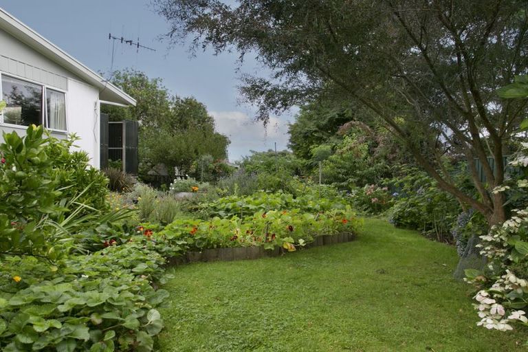 Photo of property in 2/15 Gladstone Grove, Richmond Heights, Taupo, 3330