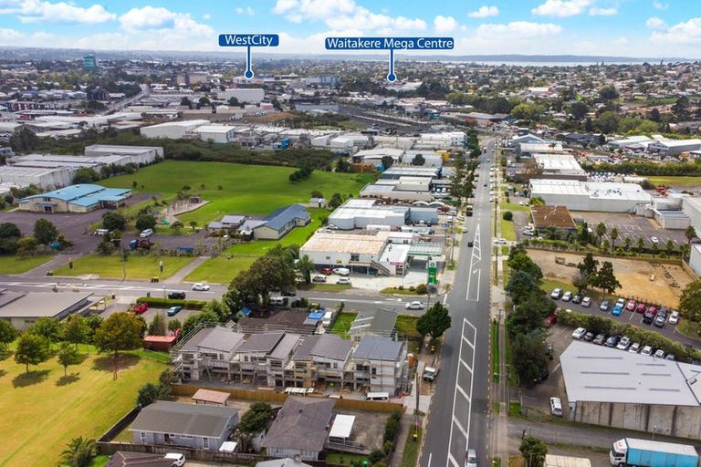 Photo of property in 47c Bruce Mclaren Road, Henderson, Auckland, 0612