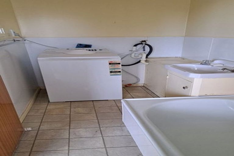 Photo of property in 16 First Avenue, Avenues, Whangarei, 0110