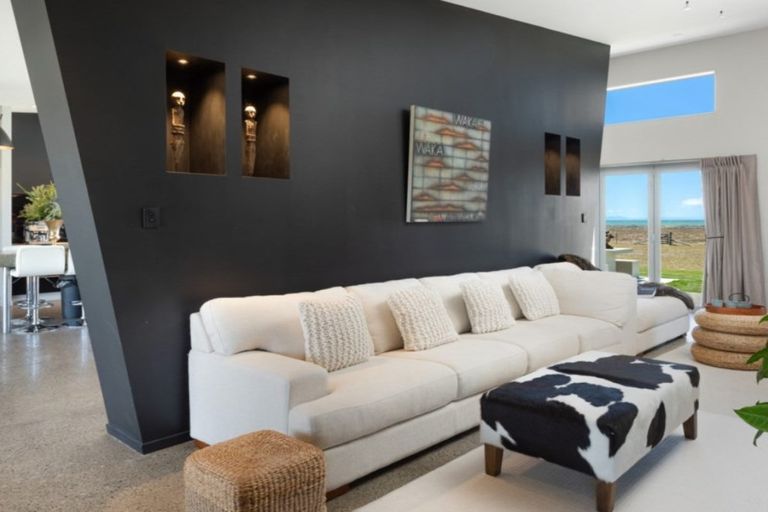 Photo of property in 5 Bay End, Rarangi, Blenheim, 7273