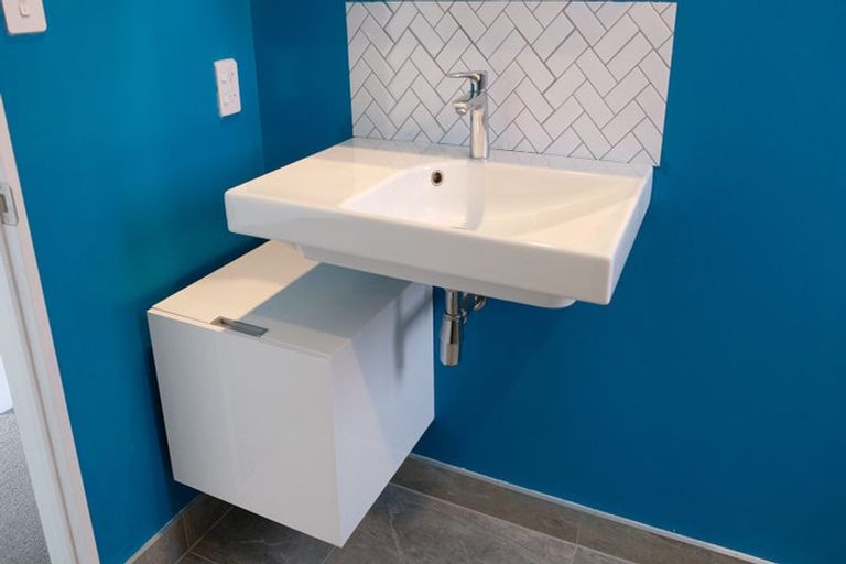 Photo of property in 1/17 Rutherford Street, Woolston, Christchurch, 8023