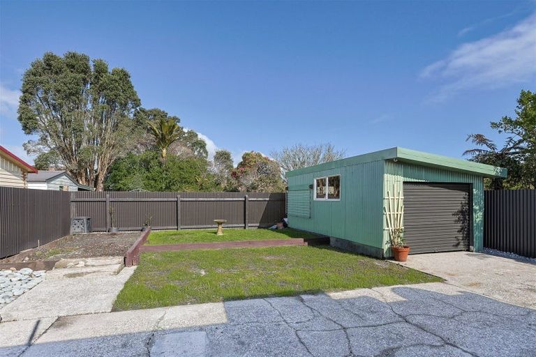 Photo of property in 34 Cobden Street, Westport, 7825