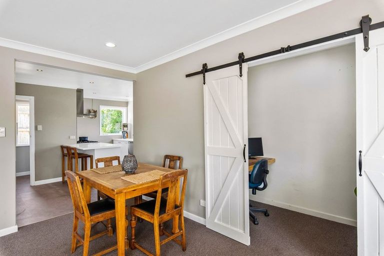 Photo of property in 53a Elizabeth Street, Waikanae, 5036