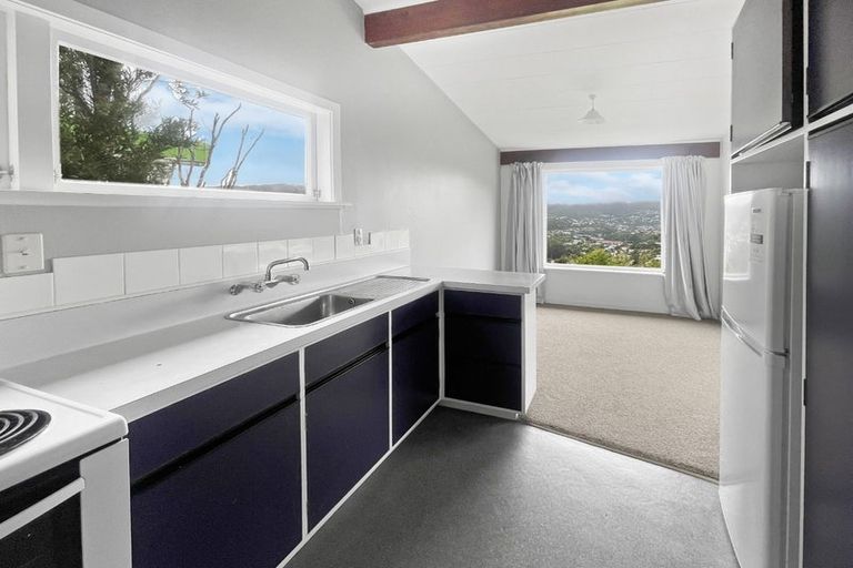 Photo of property in 55 Huntingdon Street, Northland, Wellington, 6012