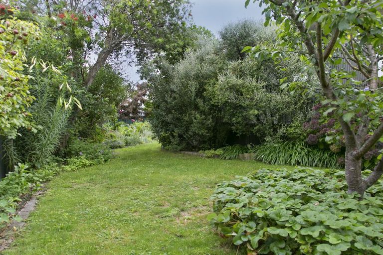 Photo of property in 2/15 Gladstone Grove, Richmond Heights, Taupo, 3330
