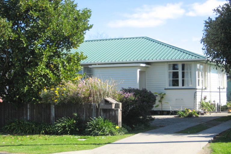 Photo of property in 15 Matai Street, Edgecumbe, 3120