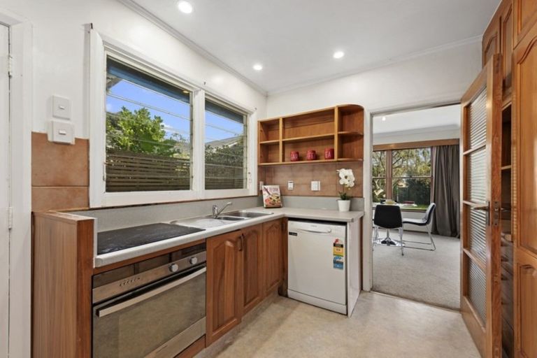 Photo of property in 8 Maire Street, Eastbourne, Lower Hutt, 5013