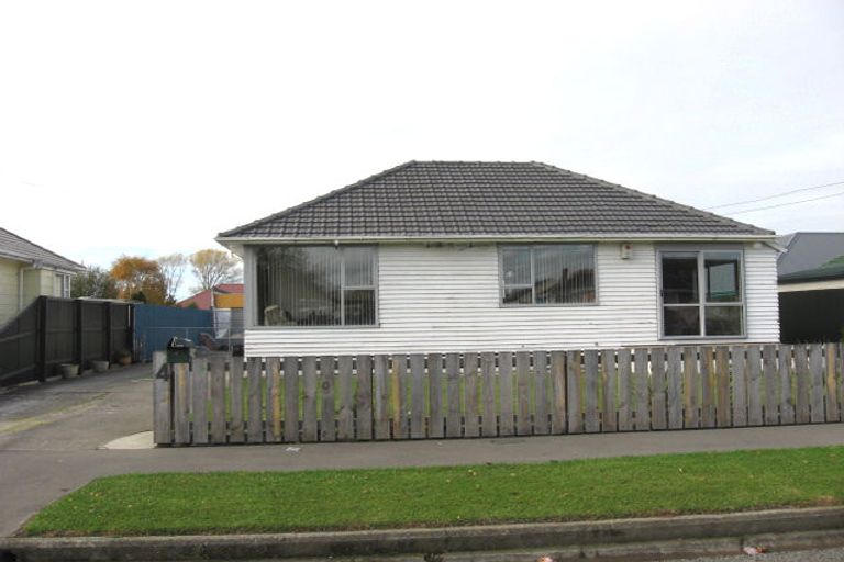 Photo of property in 4 Oakland Street, Northcote, Christchurch, 8052