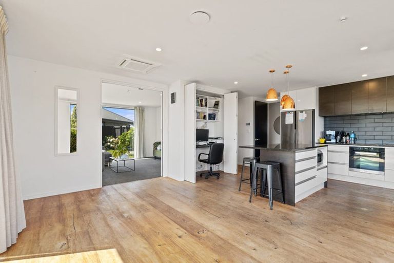 Photo of property in 11 Blaenavon Place, Halswell, Christchurch, 8025