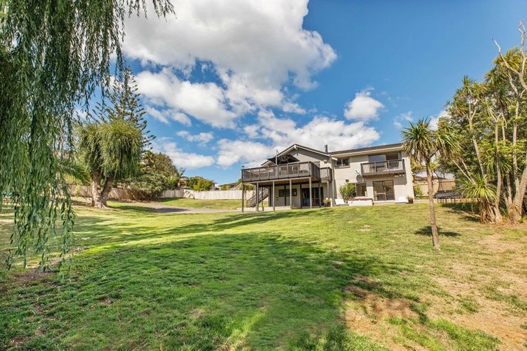 Photo of property in 12 Pine Terrace, Howick, Auckland, 2014