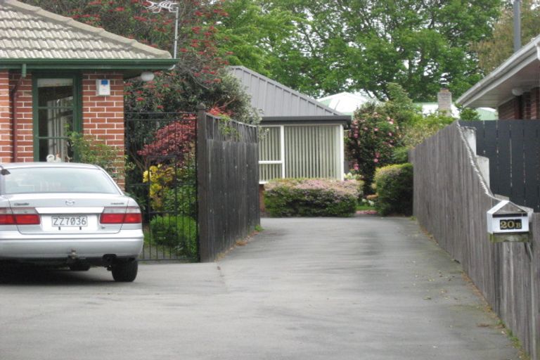 Photo of property in 2/20 Derwent Street, Bryndwr, Christchurch, 8053