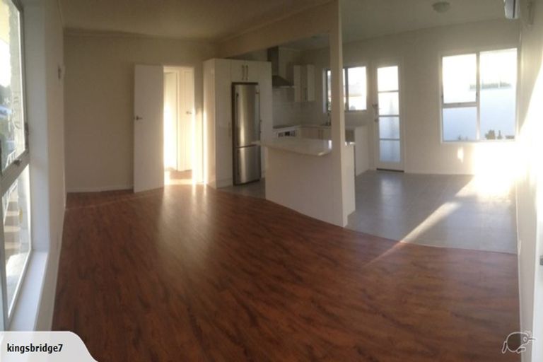 Photo of property in 2/9 Nile Road, Milford, Auckland, 0620