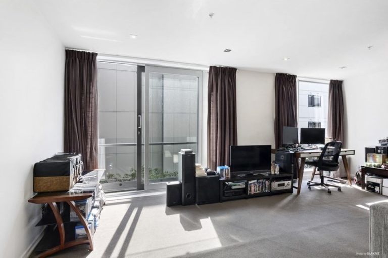 Photo of property in Republic2, 6l/10 Lorne Street, Te Aro, Wellington, 6011