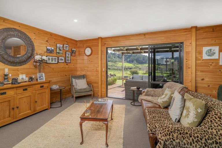 Photo of property in 77 Hodge Road, Coroglen, Whitianga, 3591