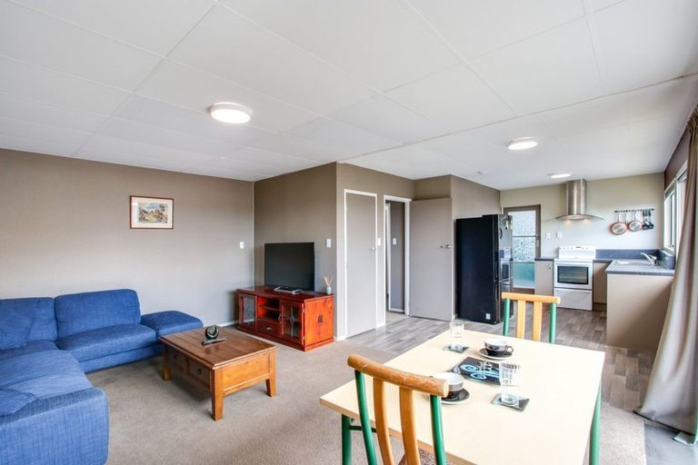 Photo of property in 6/8 Lee Road, Taradale, Napier, 4112