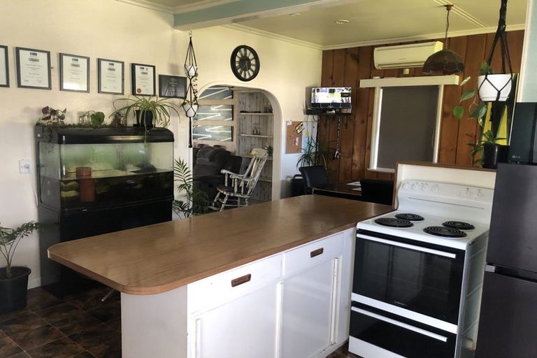 Photo of property in 205 Warwick Road, Mayfair, Hastings, 4122