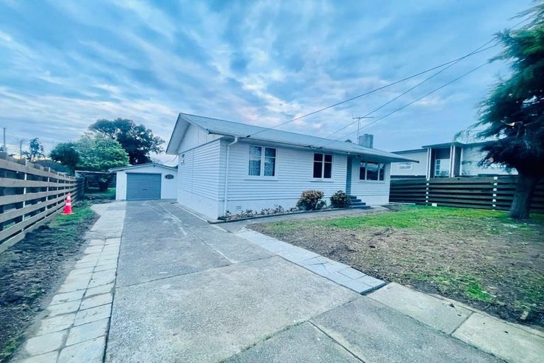 Photo of property in 44 Kirton Crescent, Manurewa, Auckland, 2102