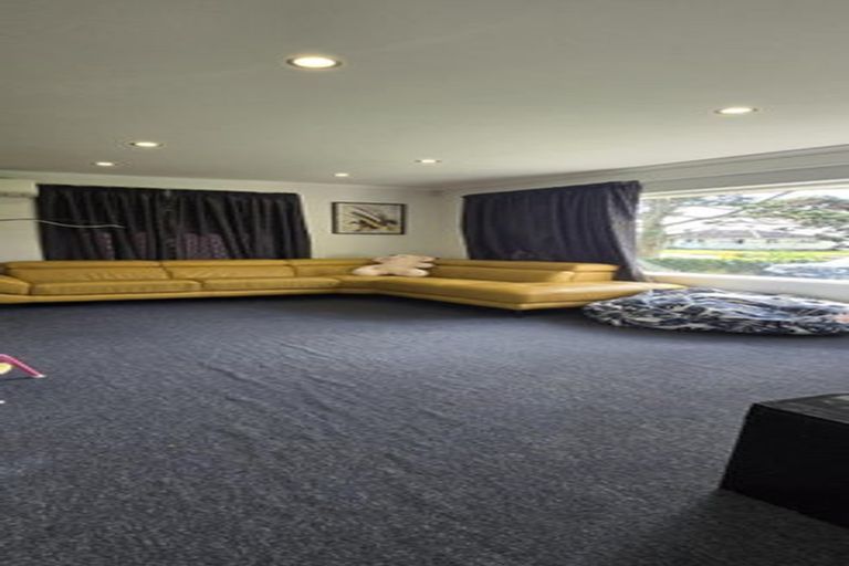 Photo of property in 59 Smiths Avenue, Papakura, 2110