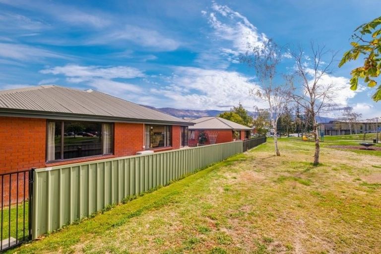 Photo of property in 30b Orchard Place, Cromwell, 9310