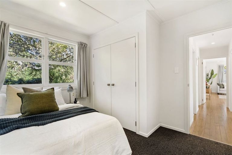Photo of property in 132 Lancaster Road, Beach Haven, Auckland, 0626