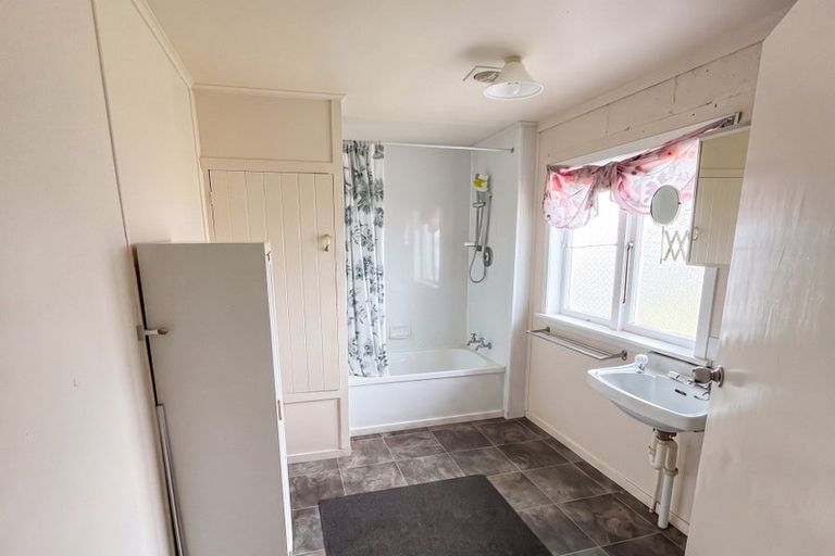 Photo of property in 81 Willoughby Street, Halcombe, Feilding, 4779