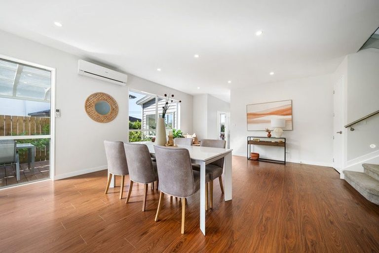 Photo of property in 5 Lyttelton Avenue, Forrest Hill, Auckland, 0620