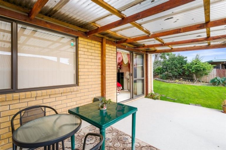 Photo of property in 18 Greenberry Drive, Ranui, Auckland, 0612