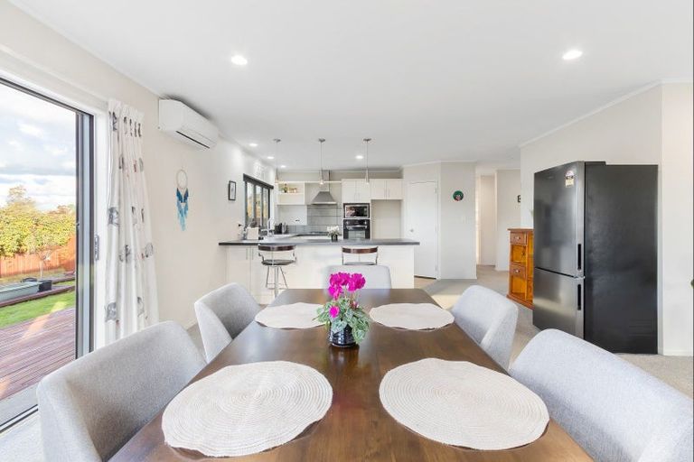 Photo of property in 31 Wiltshire Drive, Huntington, Hamilton, 3210