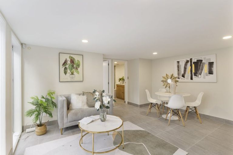 Photo of property in 122 Beach Road, Castor Bay, Auckland, 0620