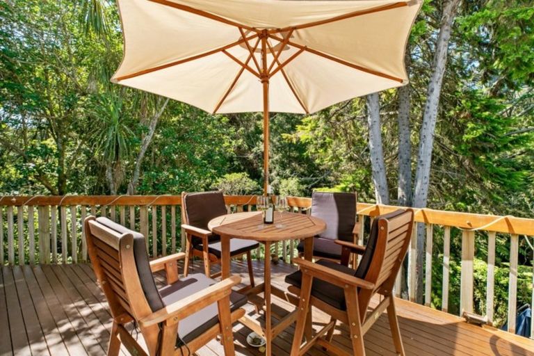 Photo of property in 2/72 Spinella Drive, Bayview, Auckland, 0629