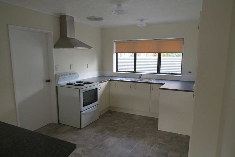 Photo of property in 8a Oxford Street, Hokowhitu, Palmerston North, 4410