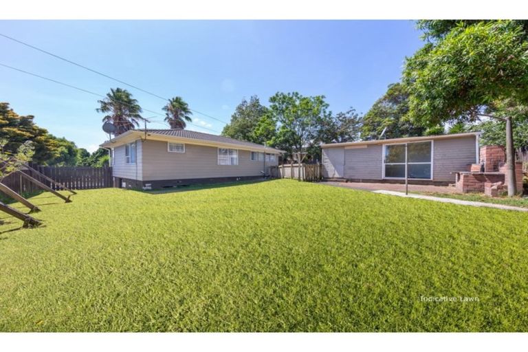 Photo of property in 28 Burbank Avenue, Manurewa, Auckland, 2102