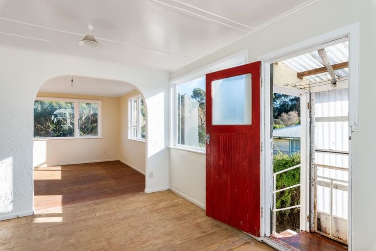 Photo of property in 11 Pukaki Grove, Waitangirua, Porirua, 5024