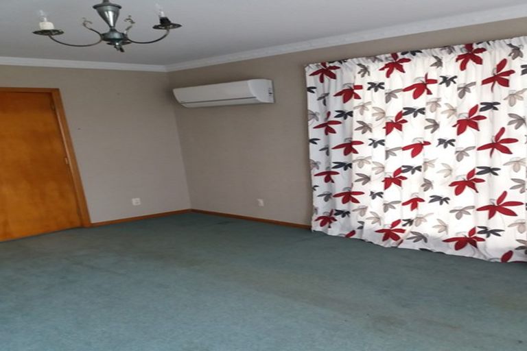 Photo of property in 1/801 Main North Road, Belfast, Christchurch, 8051