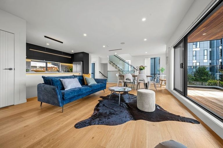 Photo of property in 5b Lomond Street, Takapuna, Auckland, 0622