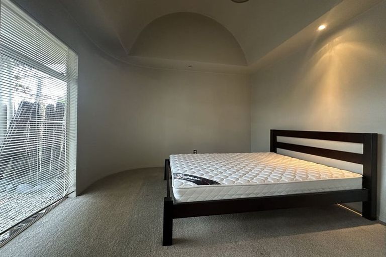 Photo of property in 5 Balmain Road, Birkenhead, Auckland, 0626