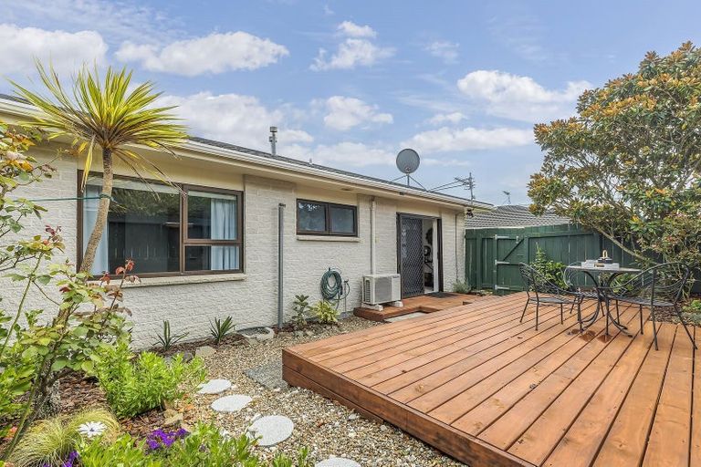 Photo of property in 29b Hinau Street, Tawa, Wellington, 5028
