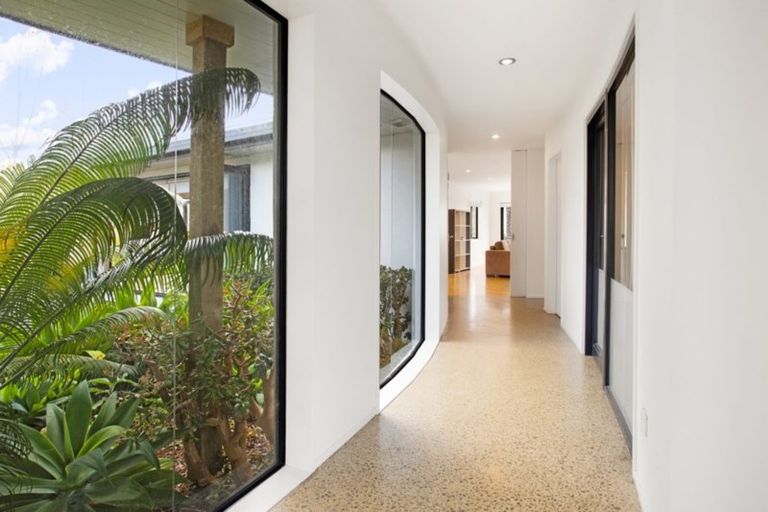 Photo of property in 114 Pomona Road, Kumeu, 0891