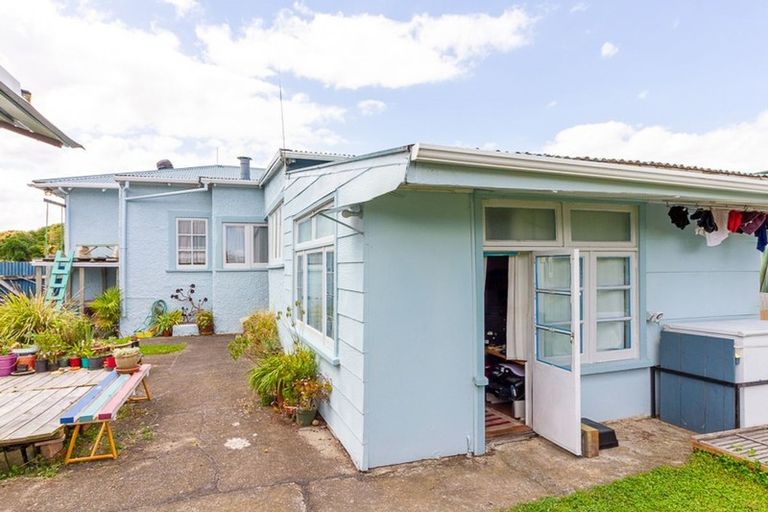 Photo of property in 20 Lyndhurst Street, Takaro, Palmerston North, 4412