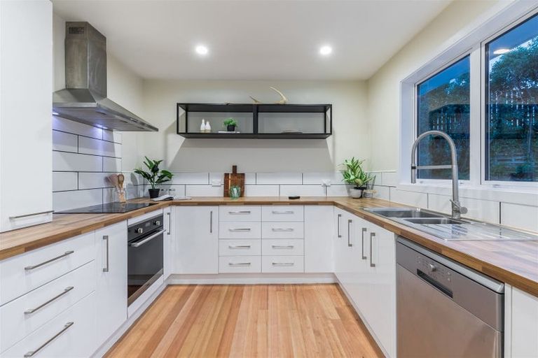 Photo of property in 25 Excellency Terrace, Ascot Park, Porirua, 5024