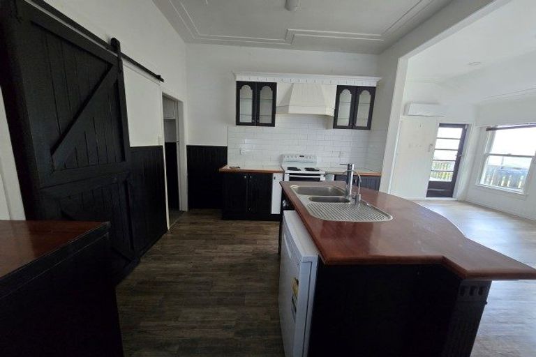 Photo of property in 172 Kawaha Point Road, Kawaha Point, Rotorua, 3010