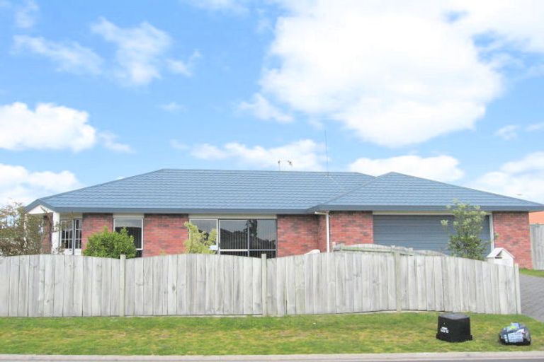 Photo of property in 1 Thoroughbred Place, Papamoa Beach, Papamoa, 3118